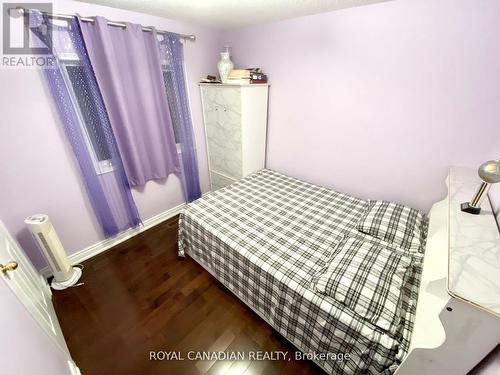 9 Clarion Crescent, Markham, ON - Indoor Photo Showing Bedroom