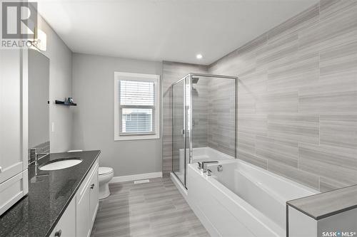 519 Secord Manor, Saskatoon, SK - Indoor Photo Showing Bathroom