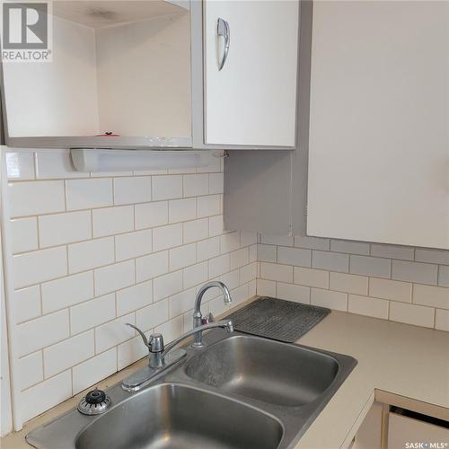 119 4Th Avenue W, Canora, SK - Indoor Photo Showing Kitchen With Double Sink