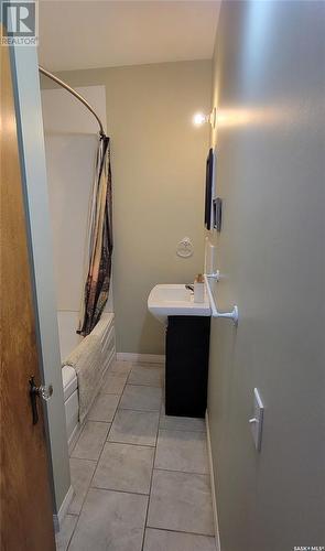 119 4Th Avenue W, Canora, SK - Indoor Photo Showing Bathroom