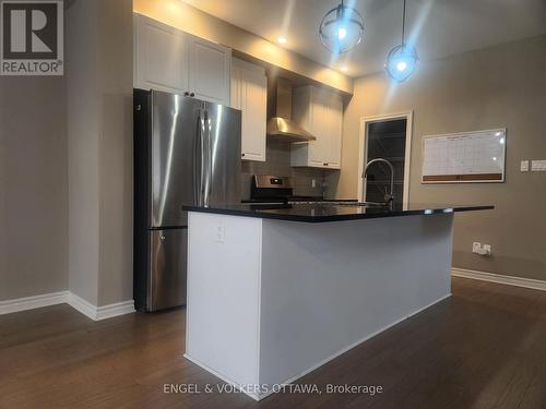 134 Lavatera Street, Ottawa, ON - Indoor Photo Showing Kitchen