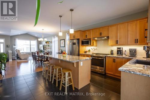 370 Dore Street, Casselman, ON - Indoor Photo Showing Kitchen With Stainless Steel Kitchen With Upgraded Kitchen