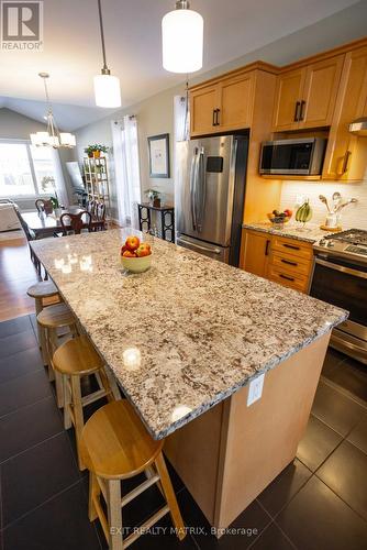 370 Dore Street, Casselman, ON - Indoor Photo Showing Kitchen With Stainless Steel Kitchen With Upgraded Kitchen