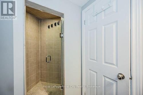 14 Primrose Lane, Guelph (Willow West/Sugarbush/West Acres), ON - Indoor Photo Showing Bathroom