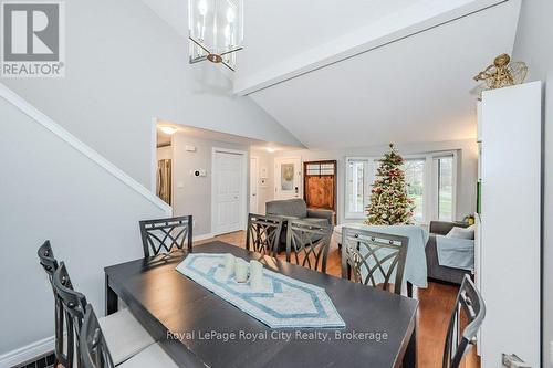 14 Primrose Lane, Guelph (Willow West/Sugarbush/West Acres), ON - Indoor Photo Showing Dining Room