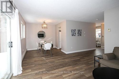 61 - 61 Laurie Crescent, Owen Sound, ON - Indoor Photo Showing Living Room