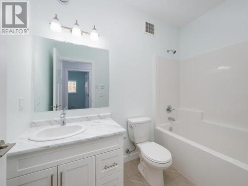 149 Rampart Avenue, Whitehorse, YT - Indoor Photo Showing Bathroom