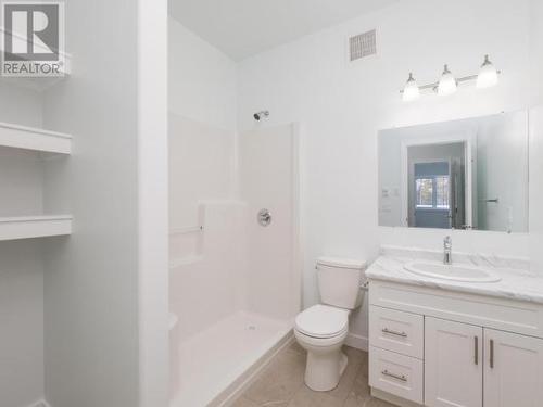 149 Rampart Avenue, Whitehorse, YT - Indoor Photo Showing Bathroom