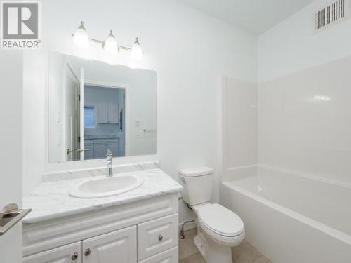 149 Rampart Avenue, Whitehorse, YT - Indoor Photo Showing Bathroom