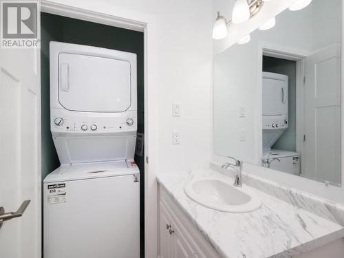 149 Rampart Avenue, Whitehorse, YT - Indoor Photo Showing Laundry Room