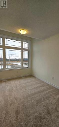 1004 Crowsnest Hollow, Pickering, ON - Indoor Photo Showing Other Room