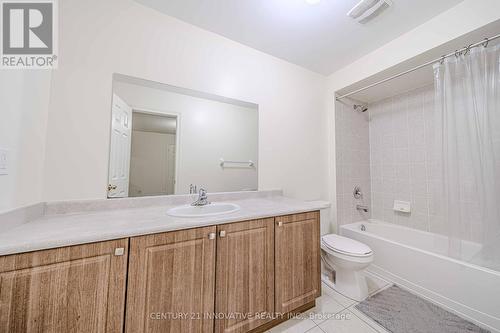 492 Forsyth Farm Drive, Whitchurch-Stouffville, ON - Indoor Photo Showing Bathroom