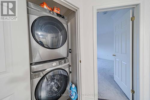 492 Forsyth Farm Drive, Whitchurch-Stouffville, ON - Indoor Photo Showing Laundry Room