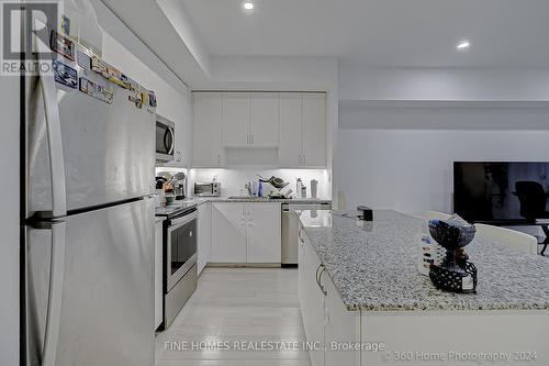 5299 Highway 7 Road, Vaughan, ON - Indoor Photo Showing Kitchen With Stainless Steel Kitchen