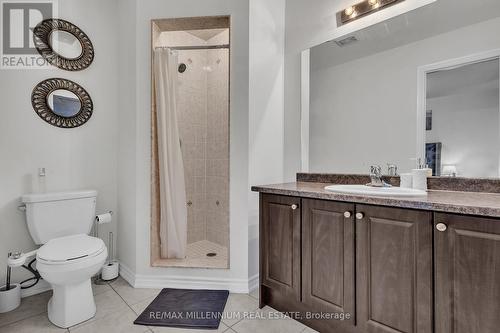 65 New Pines Trail, Brampton, ON - Indoor Photo Showing Bathroom