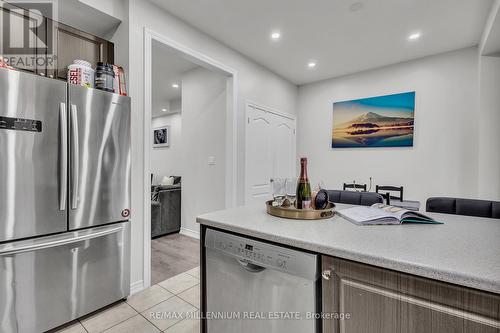 65 New Pines Trail, Brampton, ON - Indoor Photo Showing Kitchen