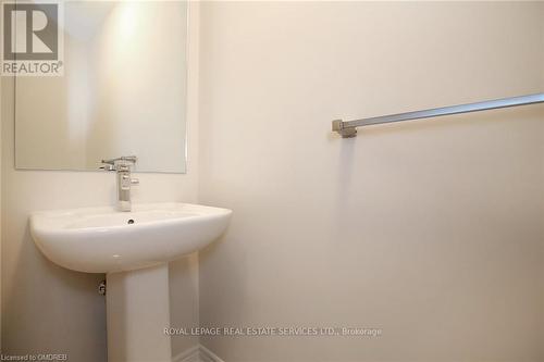 2307 Natasha Circle, Oakville, ON - Indoor Photo Showing Bathroom