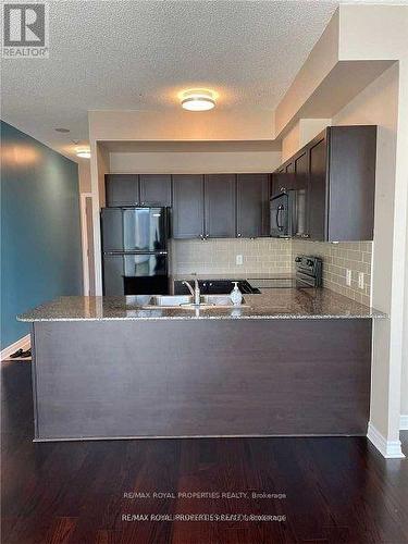 906 - 3525 Kariya Drive, Mississauga, ON - Indoor Photo Showing Kitchen