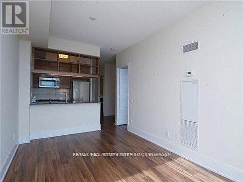 1901 - 15 Viking Lane, Toronto, ON - Indoor Photo Showing Kitchen