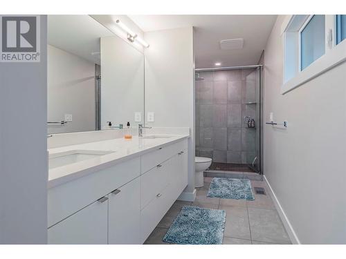 5119 Turtle Pond Place Lot# 20, Vernon, BC - Indoor Photo Showing Bathroom