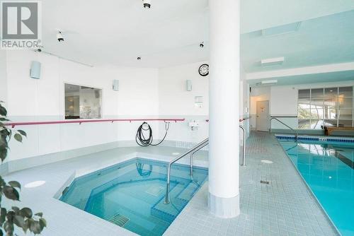 312 2800 Chesterfield Avenue, North Vancouver, BC - Indoor Photo Showing Other Room With In Ground Pool