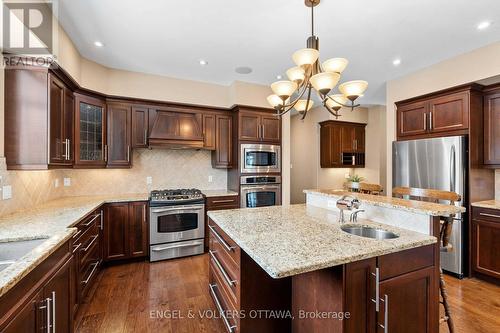 5785 Longhearth Way, Ottawa, ON - Indoor Photo Showing Kitchen With Upgraded Kitchen