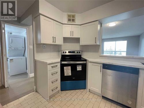 616 - 326 Major Mackenzie Drive E, Richmond Hill, ON - Indoor Photo Showing Kitchen