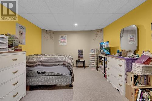 18 Westbrook Court, Regina, SK - Indoor Photo Showing Bedroom