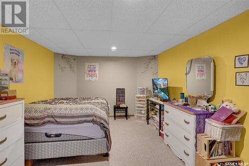 18 Westbrook Court, Regina, SK - Indoor Photo Showing Bedroom