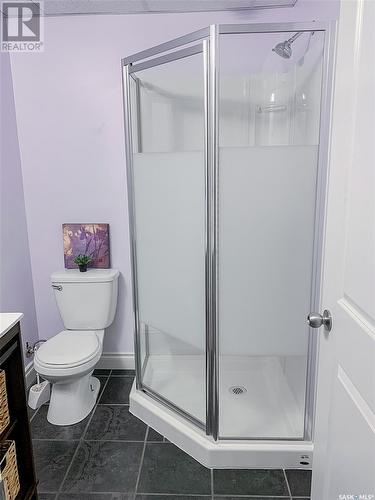 84 Jack Matheson Crescent, Prince Albert, SK - Indoor Photo Showing Bathroom