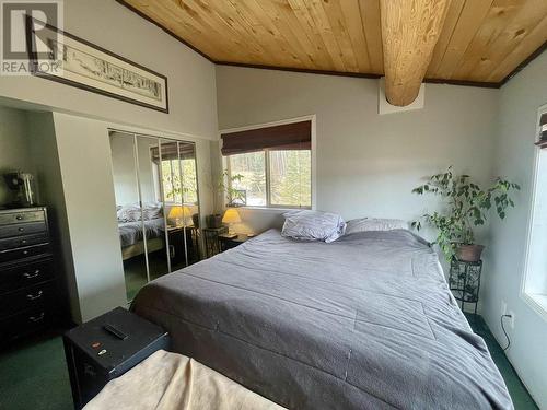 6192 Hunt Road, 100 Mile House, BC - Indoor Photo Showing Bedroom