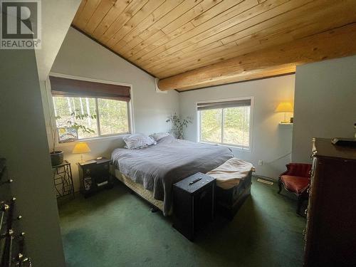 6192 Hunt Road, 100 Mile House, BC - Indoor Photo Showing Bedroom