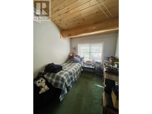 6192 Hunt Road, 100 Mile House, BC - Indoor