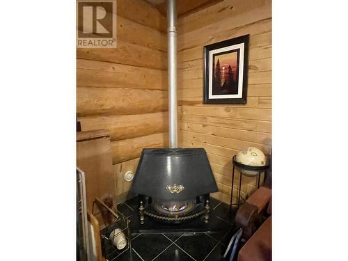 6192 Hunt Road, 100 Mile House, BC - Indoor With Fireplace