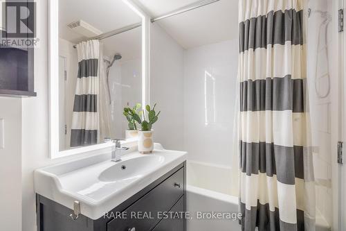 #5 - 2B Minto Street, Toronto, ON - Indoor Photo Showing Bathroom