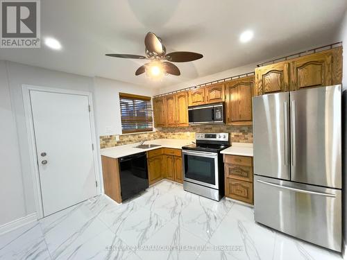 11 Gondola Crescent, Brampton, ON - Indoor Photo Showing Kitchen With Stainless Steel Kitchen