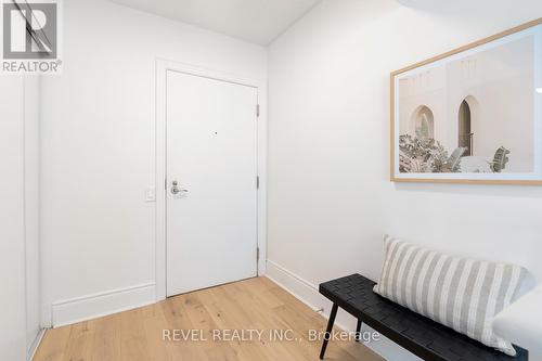 219 - 437 Roncesvalles Avenue, Toronto, ON - Indoor Photo Showing Other Room