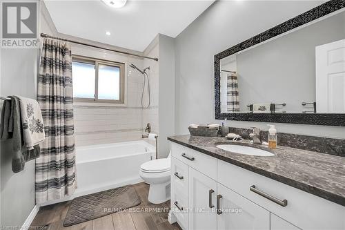 253 Thorner Drive, Hamilton, ON - Indoor Photo Showing Bathroom