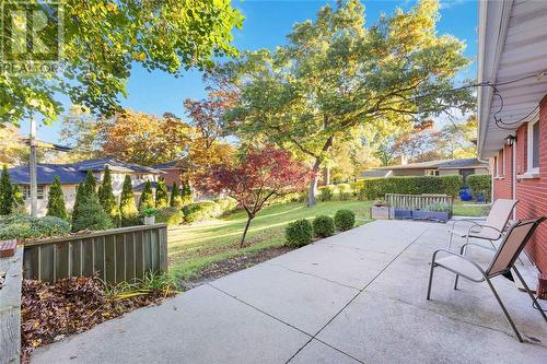 1221 Sherwood Trail, Sarnia, ON - Outdoor