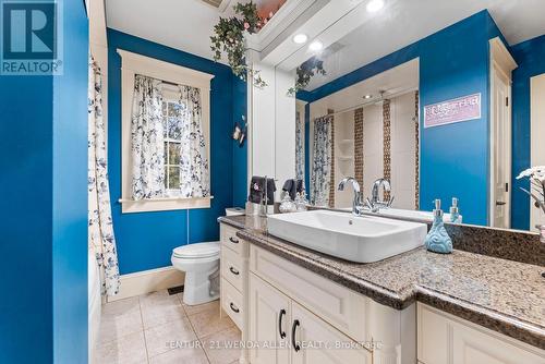 995 Cedar Street, Oshawa, ON - Indoor Photo Showing Bathroom