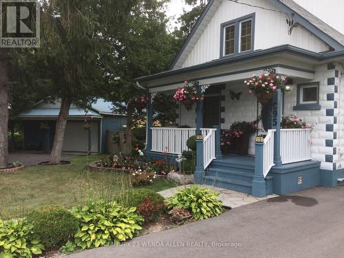 995 Cedar Street, Oshawa, ON - Outdoor With Deck Patio Veranda