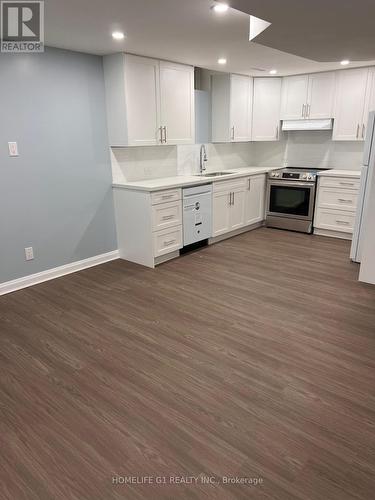 57 Herwitt Crescent, Ajax, ON - Indoor Photo Showing Kitchen