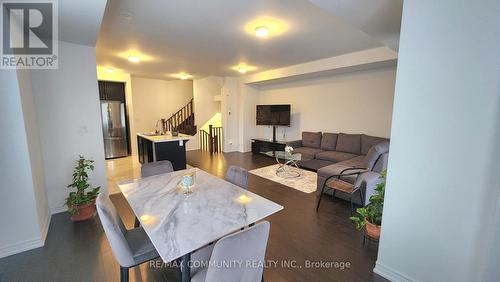 2041 Cameron Lott Crescent, Oshawa, ON - Indoor Photo Showing Living Room