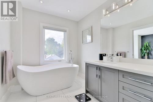 Main2Nd - 23 Pitt Avenue, Toronto, ON - Indoor Photo Showing Bathroom