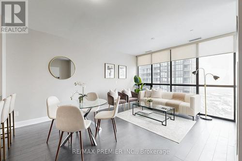 2502 - 2910 Highway 7 Road W, Vaughan, ON - Indoor Photo Showing Dining Room