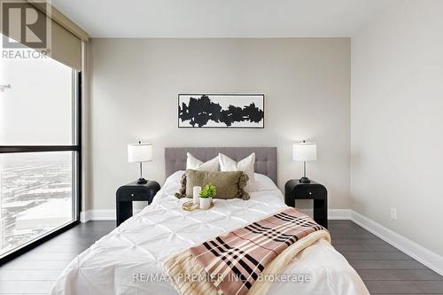 2502 - 2910 Highway 7 Road W, Vaughan, ON - Indoor Photo Showing Bedroom