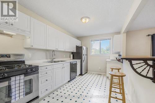 69 Kinzie Lane N, Barrie, ON - Indoor Photo Showing Kitchen With Double Sink