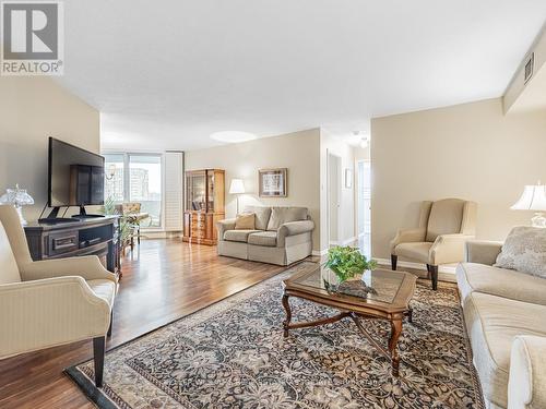 804 - 95 La Rose Avenue, Toronto, ON - Indoor Photo Showing Living Room