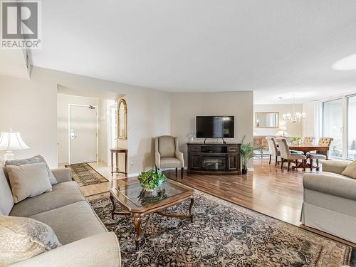 804 - 95 La Rose Avenue, Toronto, ON - Indoor Photo Showing Living Room