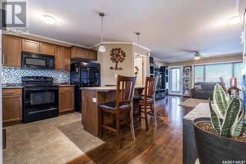 512 110 Shillington Crescent, Saskatoon, SK - Indoor Photo Showing Kitchen